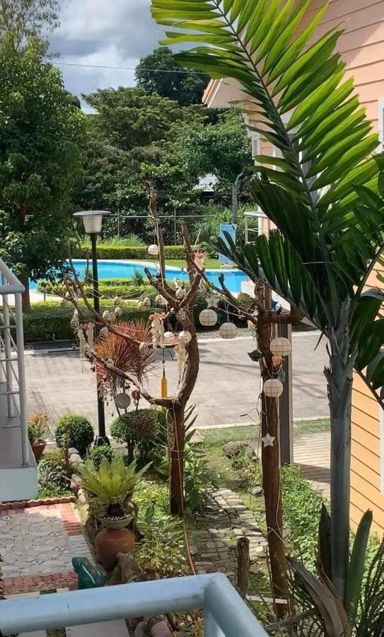 3 Bedrooms 3 Baths Victorian Style Townhouse Fully Furnished Batangas Eksteriør bilde